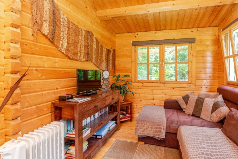 How to Host the Ultimate Family Holiday in a Log Cabin